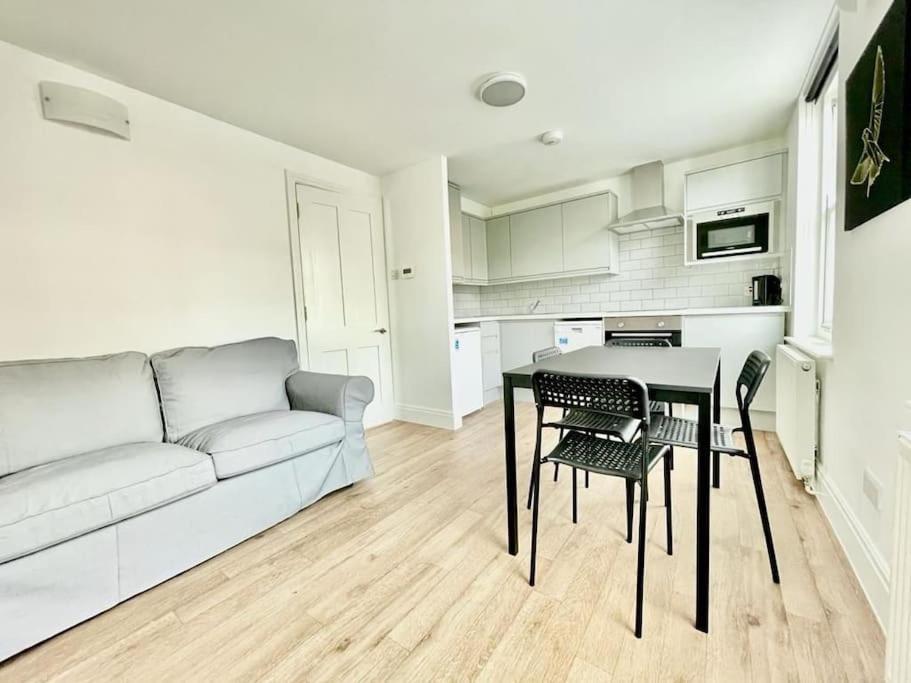 Amazing Spacious 2 Bed Apart Apartment London Exterior photo